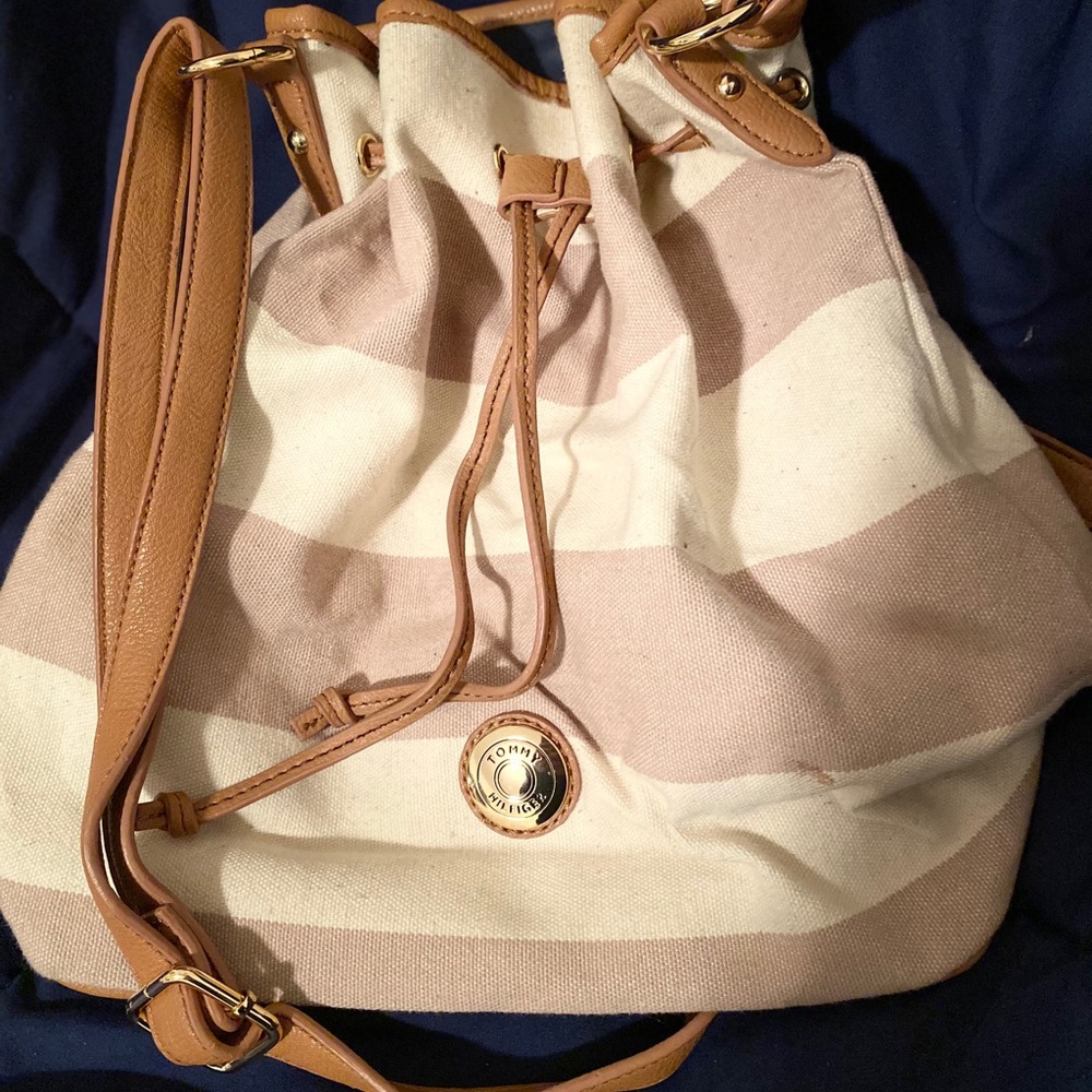 Tommy Hilfiger bag